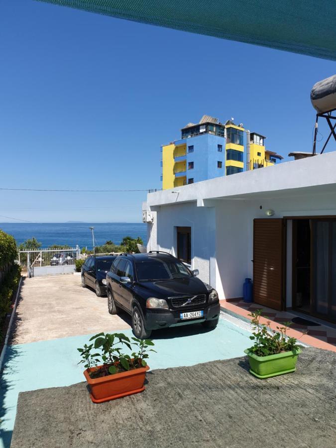 Teo Apartment Sarandë 객실 사진